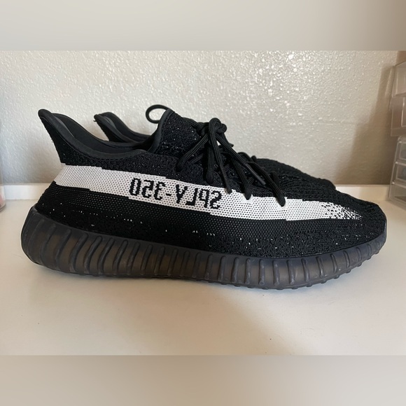 Adidas Yeezy Boost 350 V2 “Oreo” Size 12.5 - Picture 1 of 7